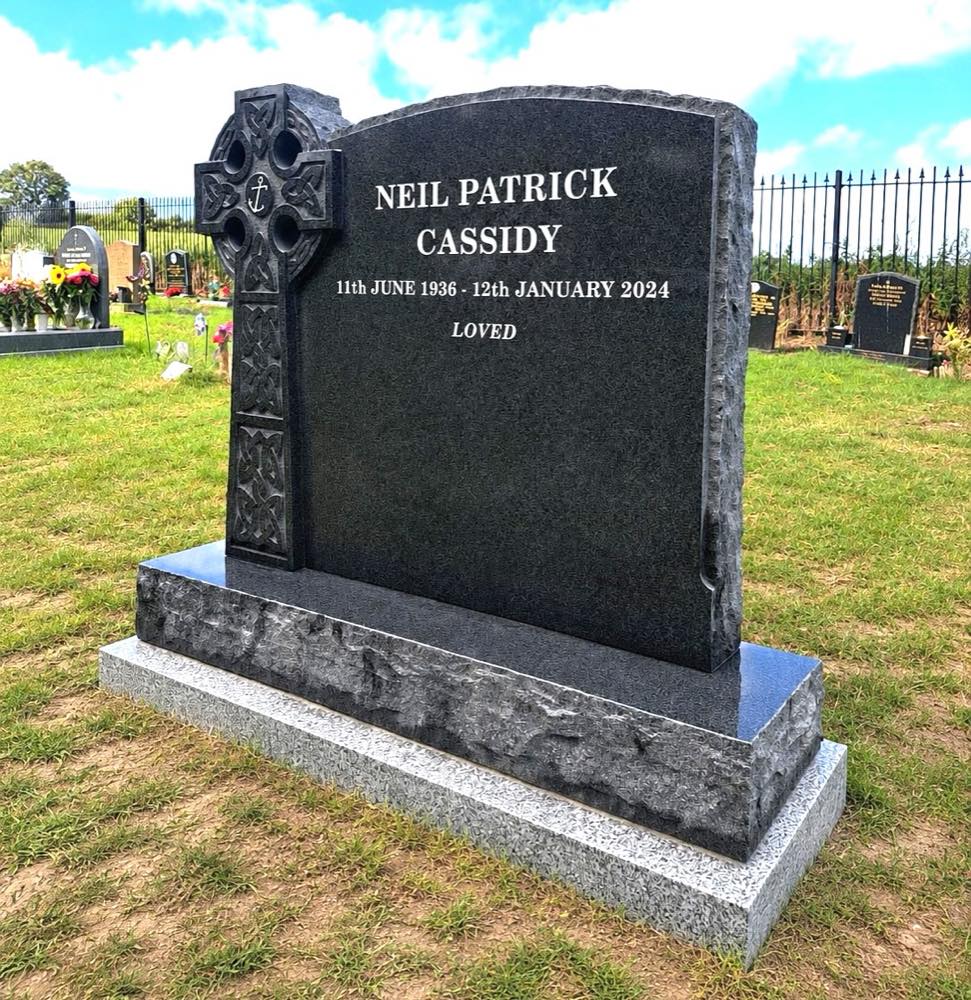 Lawn memorials