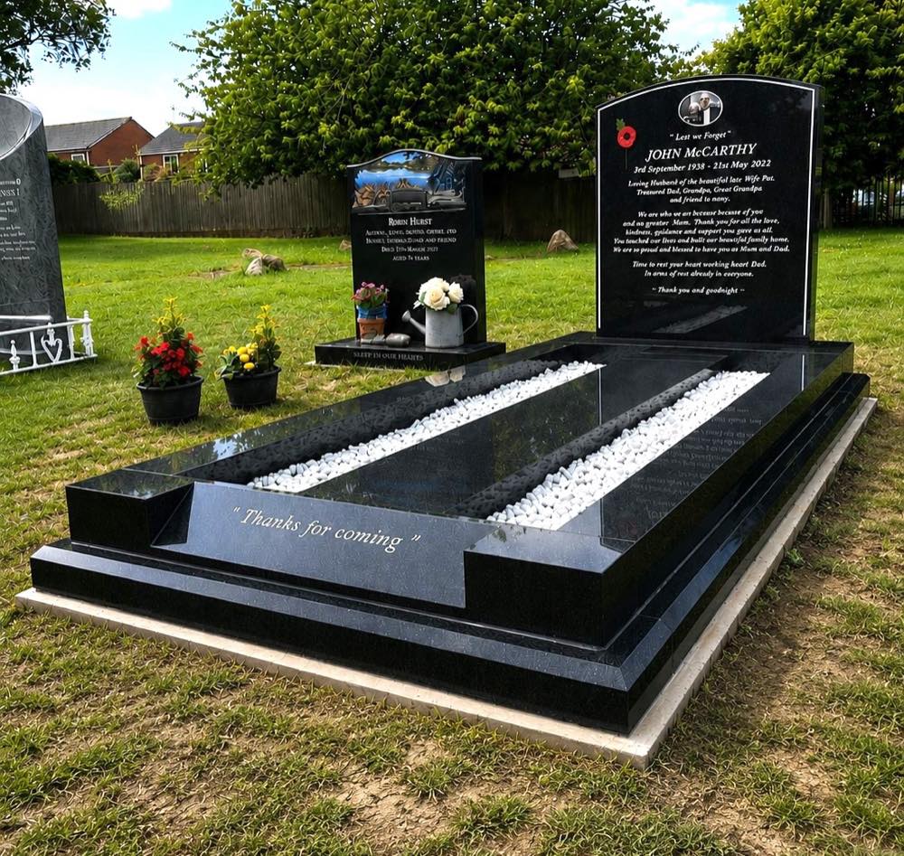 Memorial kerb sets